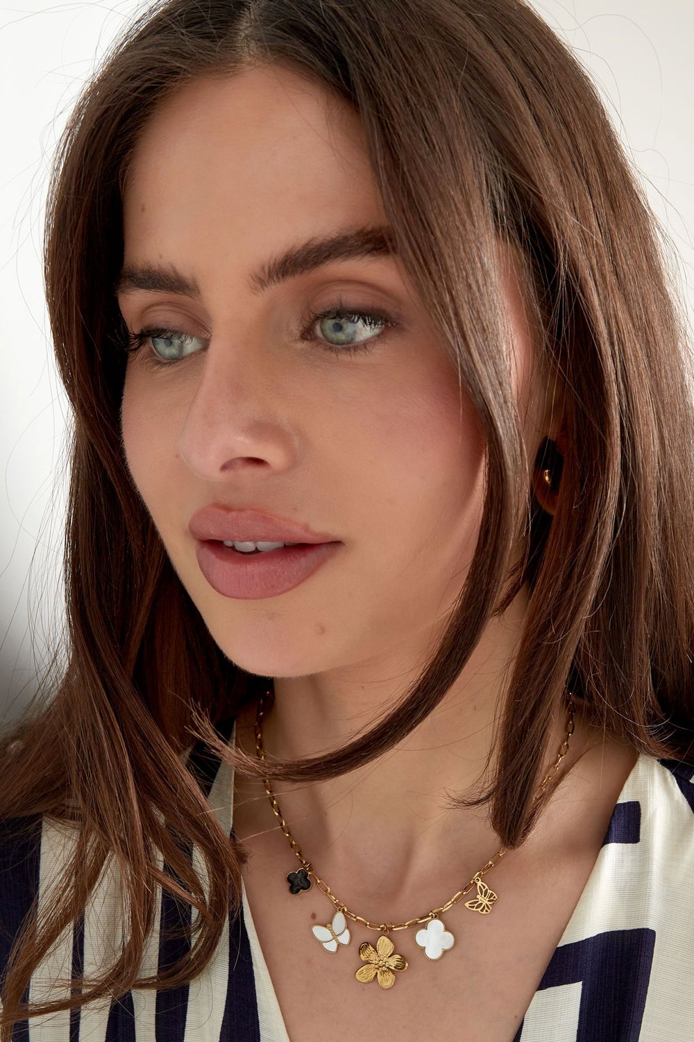 charm necklace nature atmosphere h5Picture3